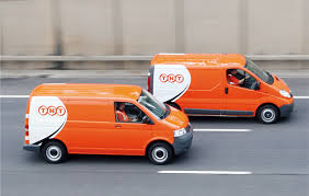 TNT Tracking logo